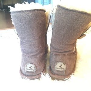 💕BEARPAW GIRLS BOOTS💕